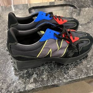 New Balance 327 Men’s Size 10.5